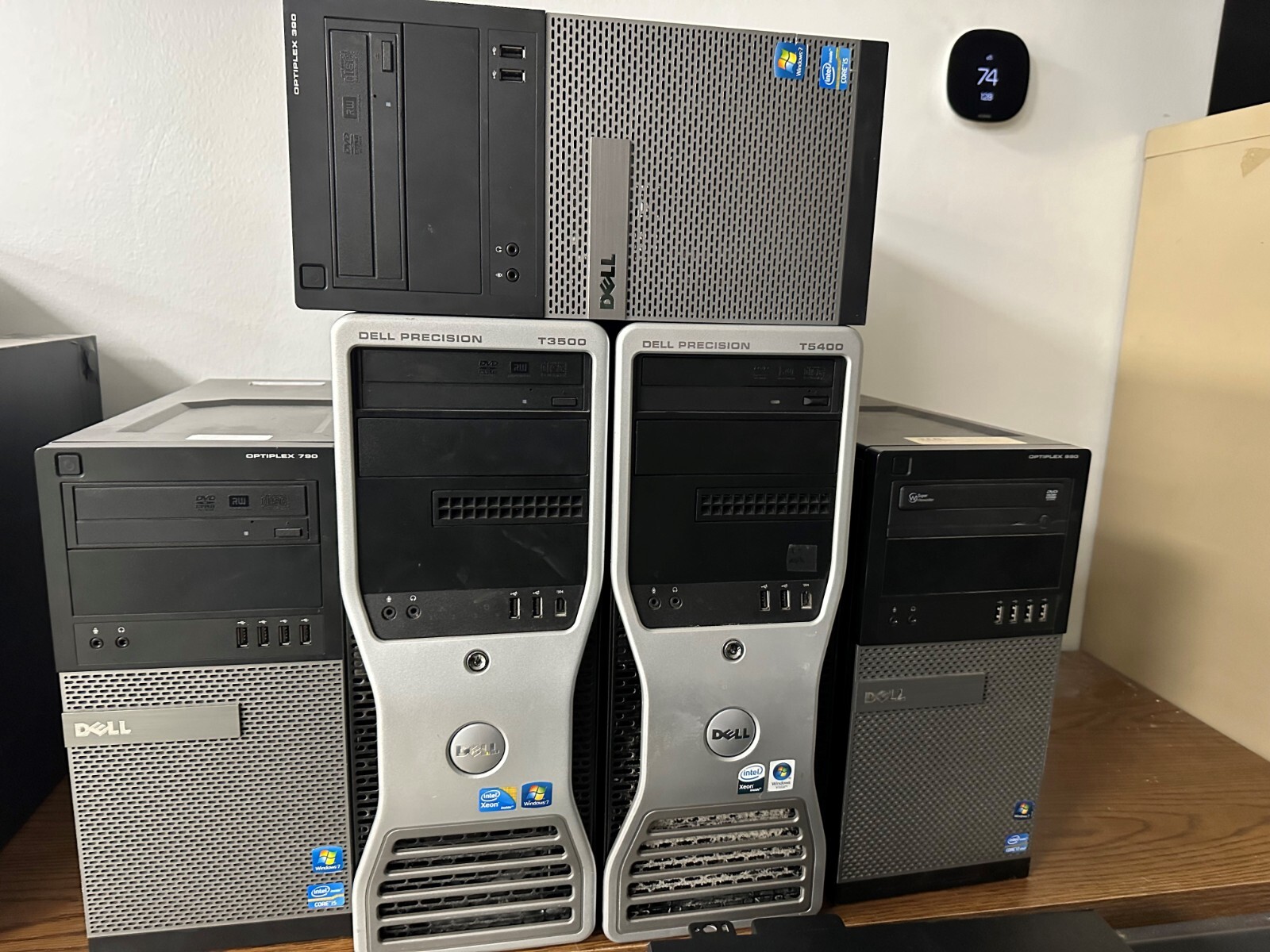 Pallet of PCs, Monitors, Docking Station