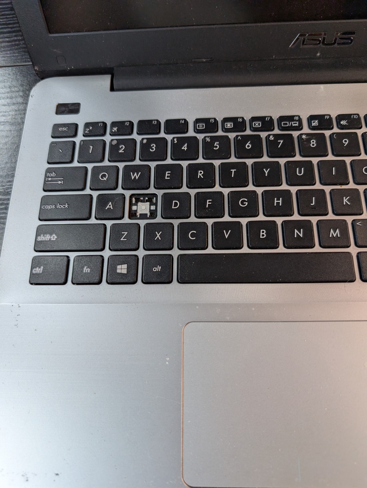Asus Laptop F555L Notebook PC Sonicmaster For Parts Or Repair