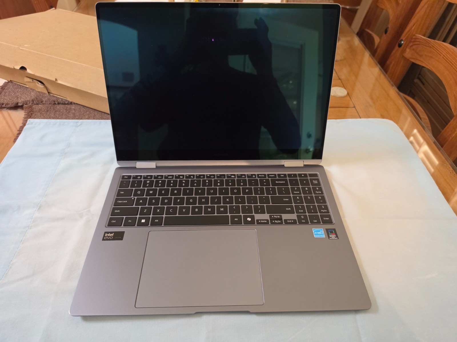 Samsung GalaxyBook4 Pro 360 15.6″ Intel i7-1165G7, 16GB RAM, 1TB SSD