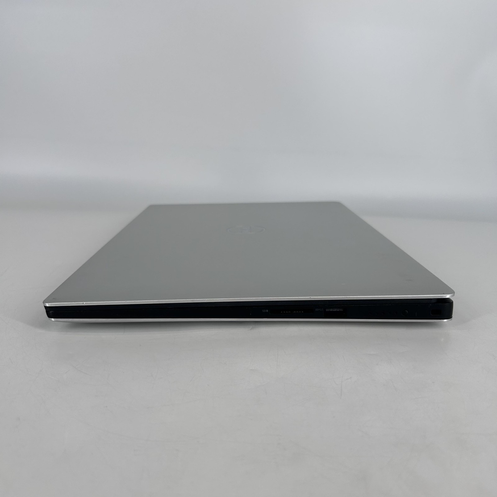 Dell XPS 15 7590 4K i7-9750H 2.60GHz 32GB 1TB SSD GTX 1650 HARD TO PRESS KEYS