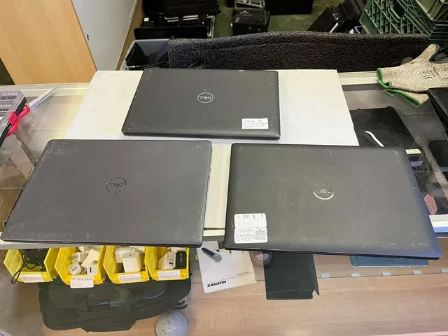Lot of 3 Dell Latitude Laptops FOR PARTS OR REPAIR ONLY – READ FULL DESCRIPTION