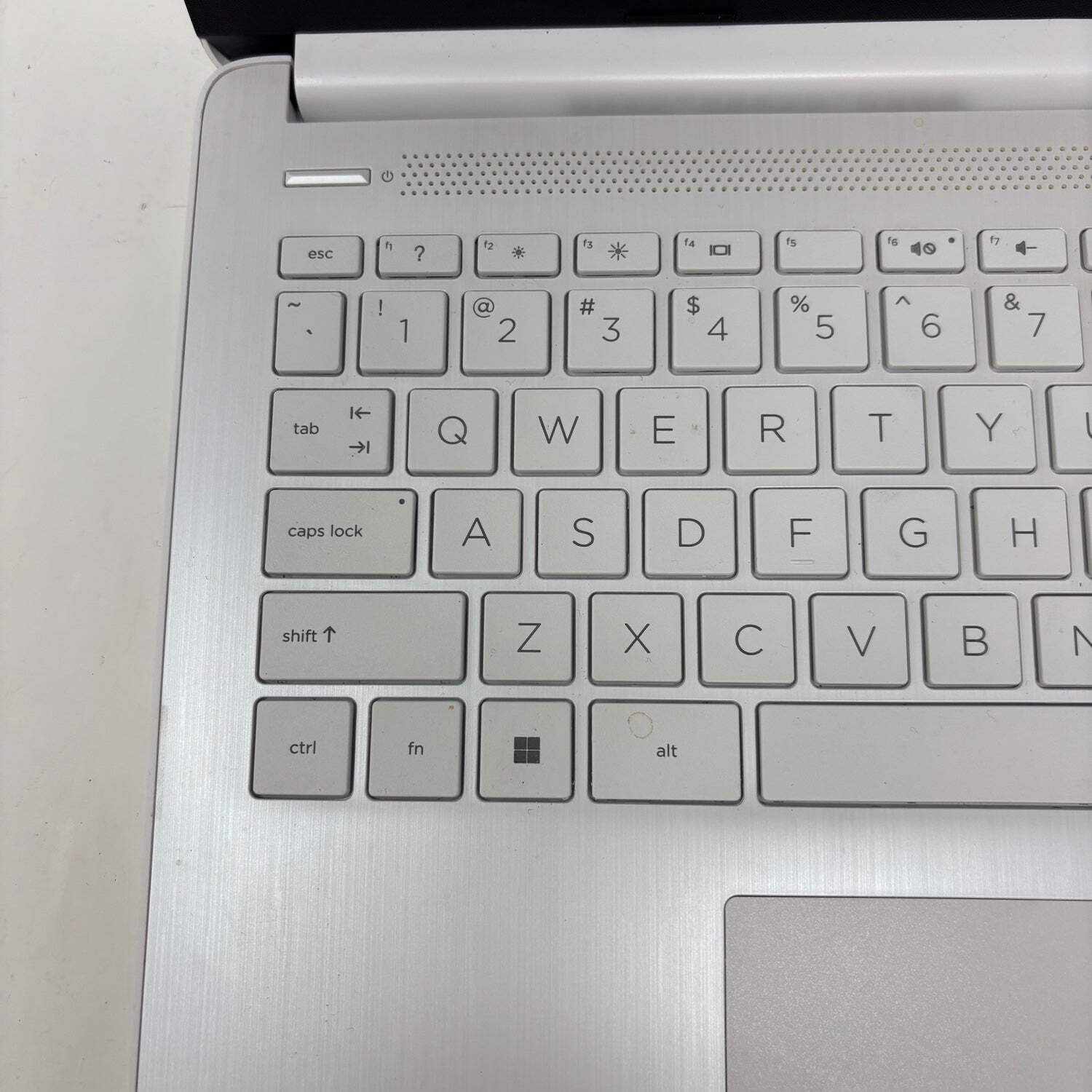 HP Laptop 14-DQ0XXX 14″ Celeron N4120 1.1GHz 4GB RAM 60GB SSD