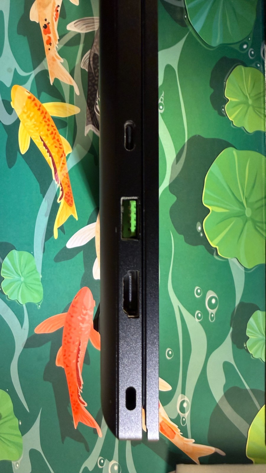 razer blade 14 RTX 4070 32 GB RAM RYZEN 9 8945HS