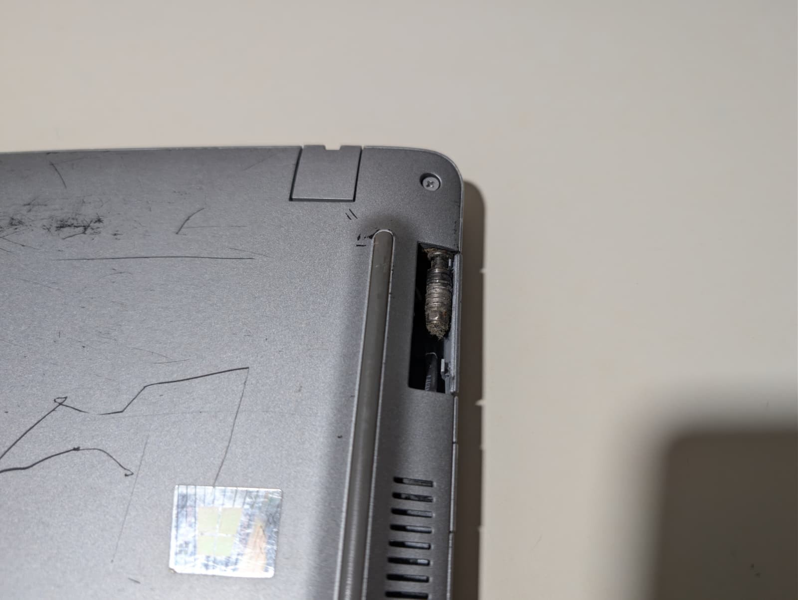 Read! Dell Latitude 5520 | Intel i5 11th Gen 4GB RAM NO SSD | Backlit Keyboard