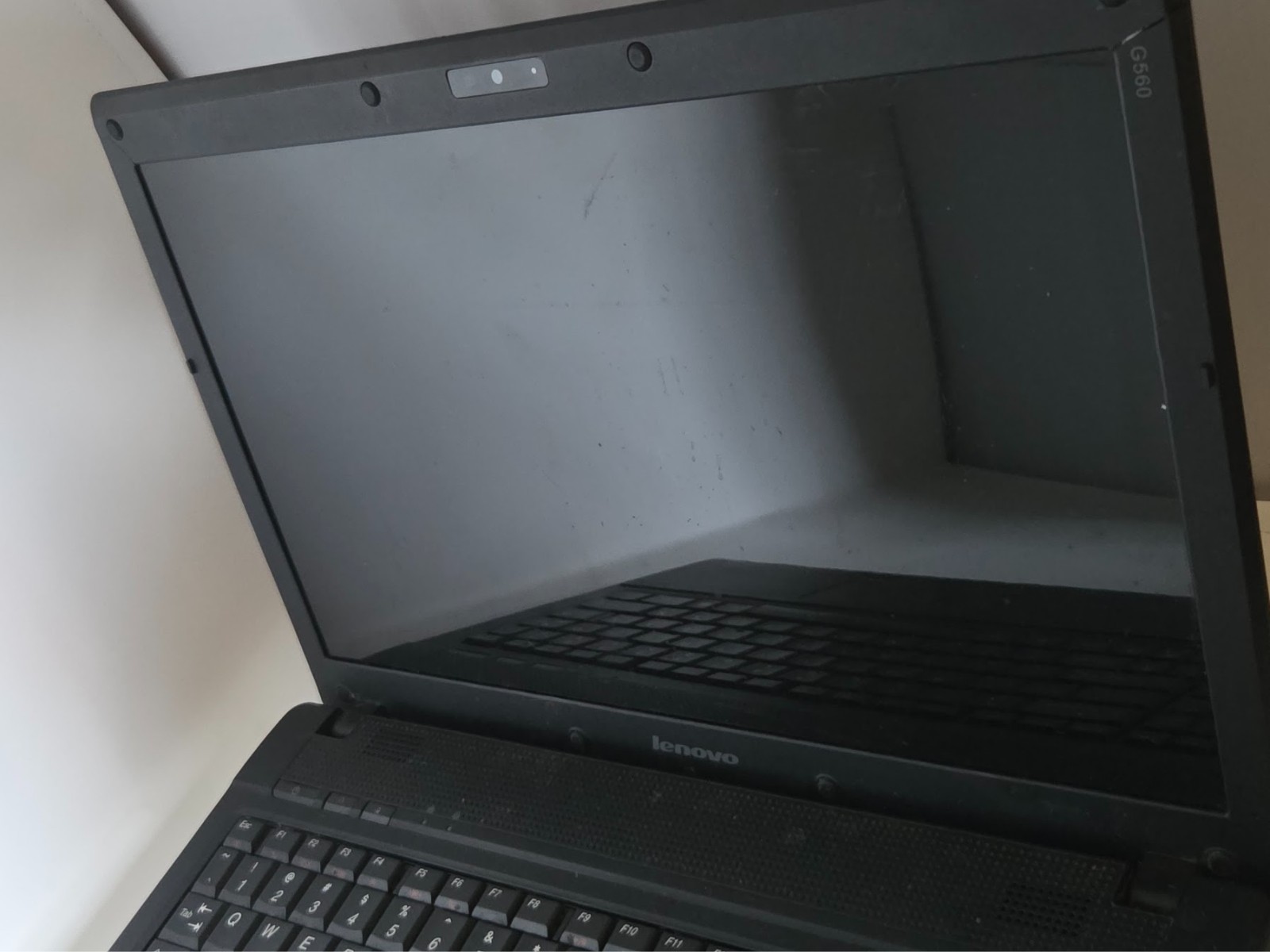 Lenovo G560 Laptop 15.6 Inch Display With Keyboard Damage And Webcam