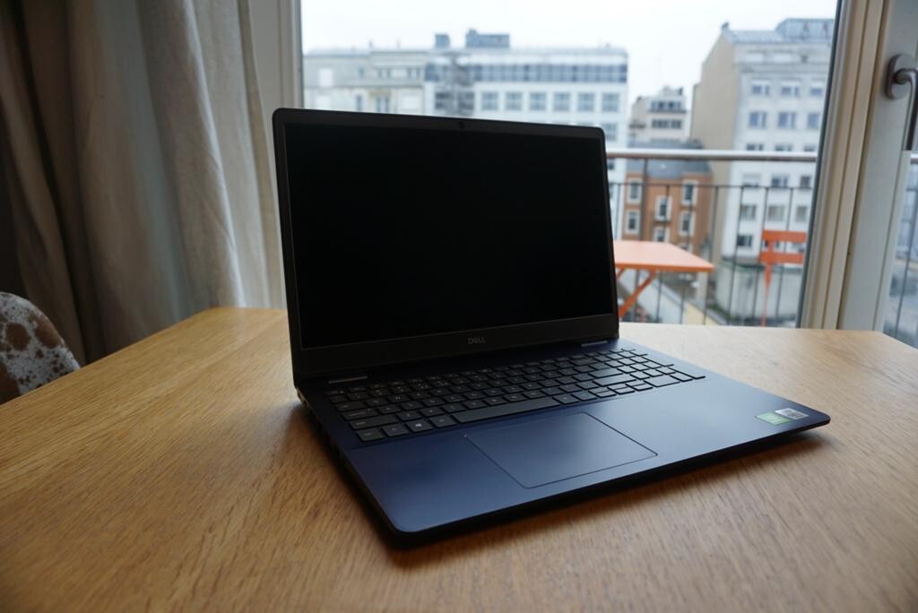 Dell inspiron 15″ 5593