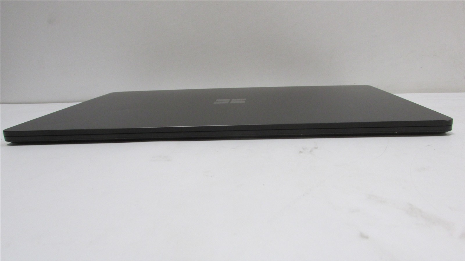 Microsoft Surface Laptop 5 1951 i5-1245U 2.5GHz 16GB RAM 512GB 13.5″ Win 11 Pro