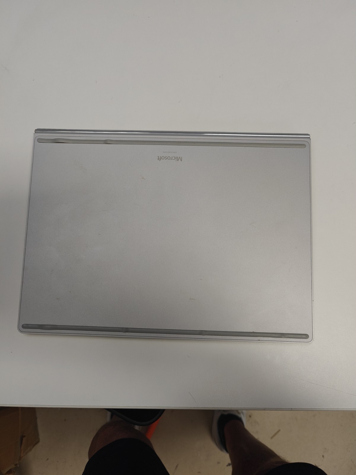 Only Works Plugged In Microsoft Surface Book 13.5 i7 256/8 GB W10 Pro #SB13