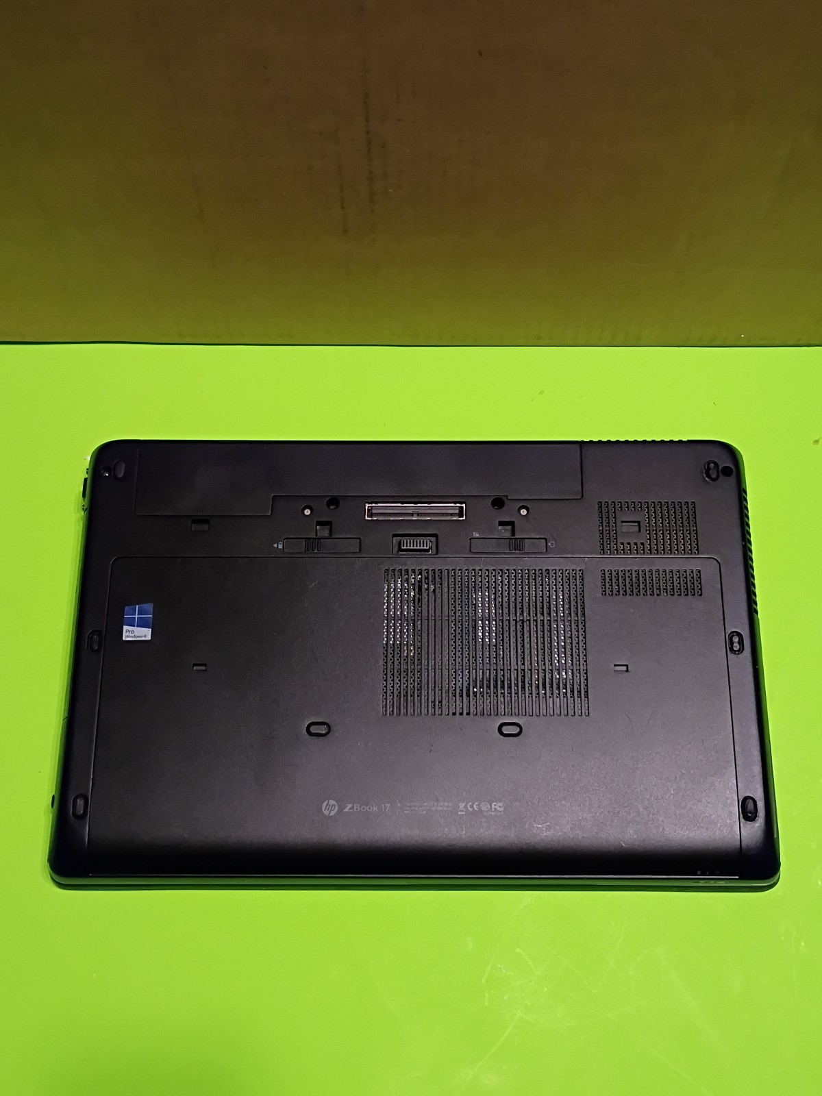 HP ZBook 17 G2 2.4GHz i7-4700MQ | 16GB RAM | 256GB SSD | Windows 11 Pro +Charger