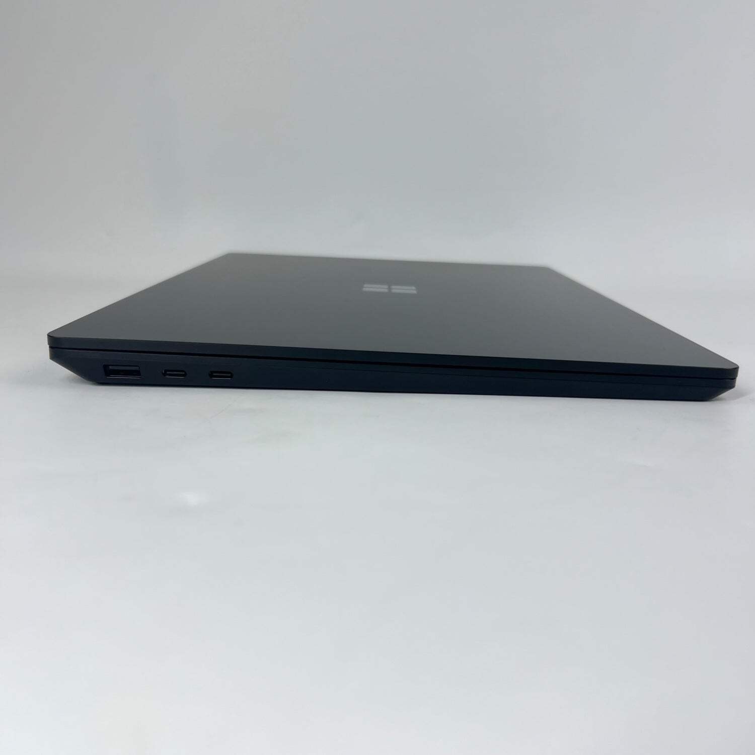 Microsoft Surface Laptop 6 15″ Intel Core Ultra 7 165H 3.8GHz 32GB RAM 1TB SSD
