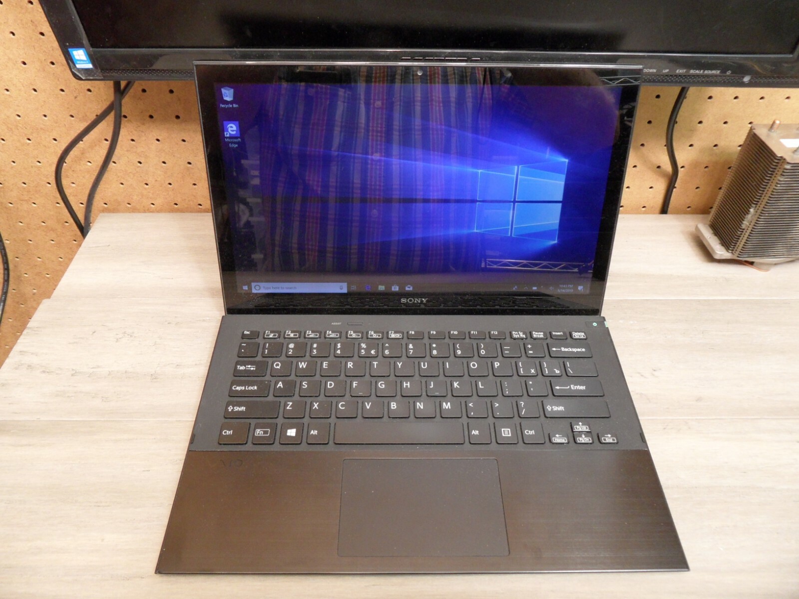 Sony Vaio SVP132A1CL Laptop 4 Parts Booted Windows *Read*