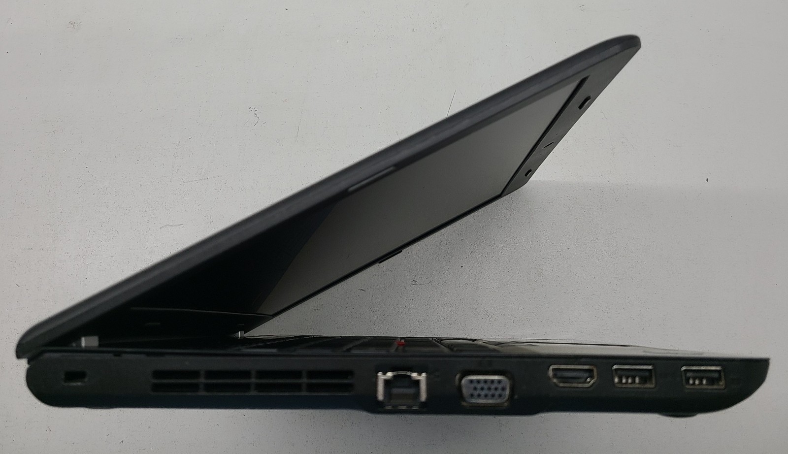 Lenovo ThinkPad E560 Laptop Intel i5-6200U NO RAM/HD/OS/POWER (FL)