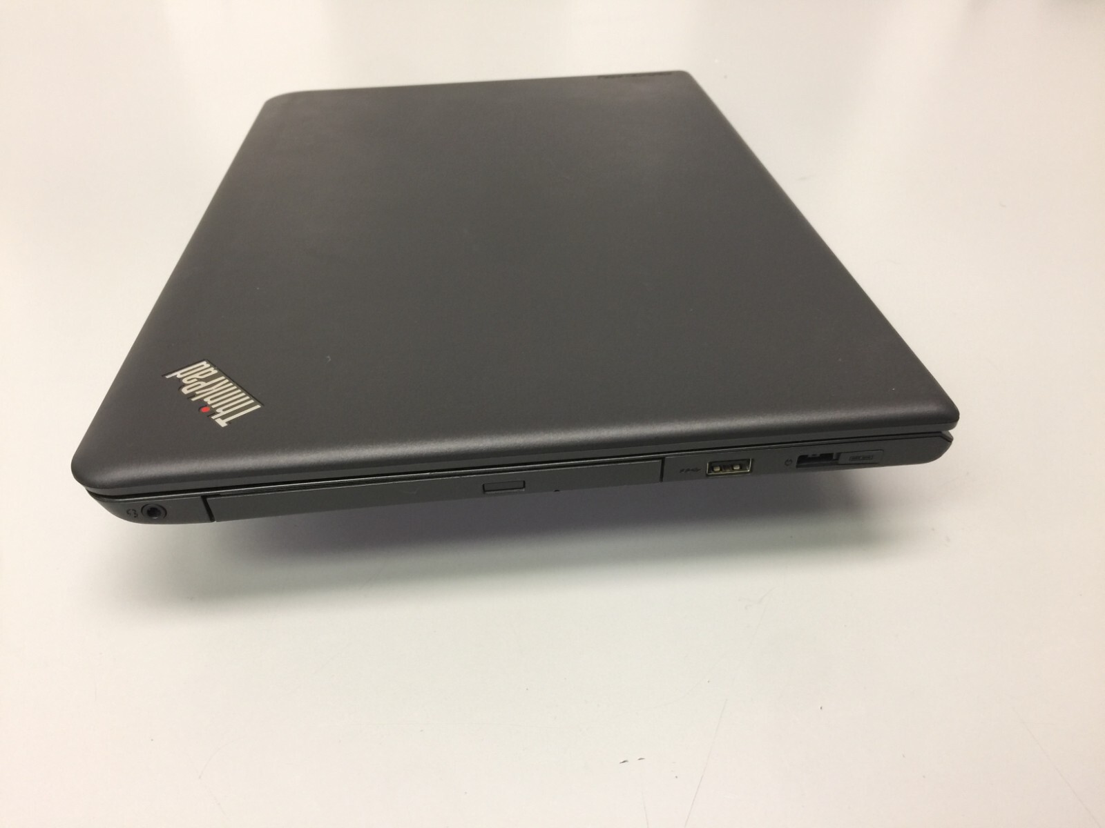 LENOVO THINKPAD E560 Core i5 6th gen 2.30 GHZ 8 GB RAM 240 GB SSD WIN 11 PRO