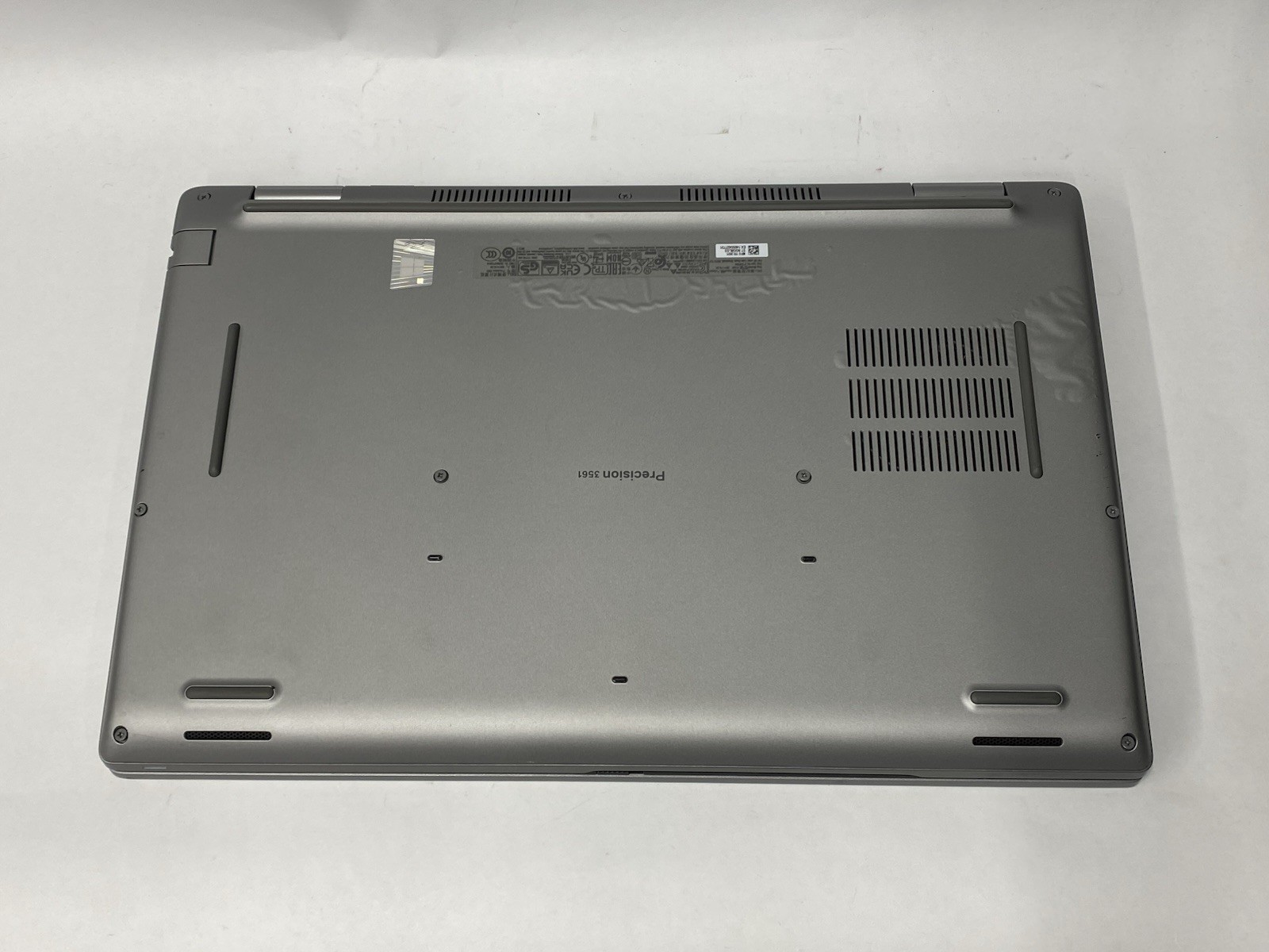 Dell Precision 3561 – FHD – i7-11850H – No RAM/SSD/OS – READ