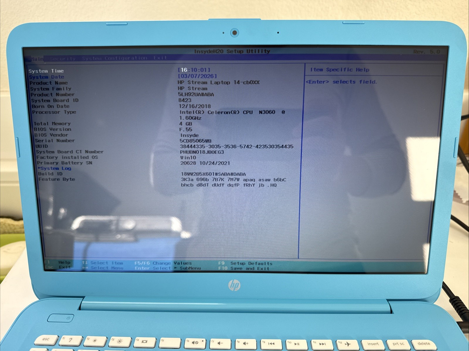 HP Stream 14-cb011wm 14 inch (32GB, Intel Celeron N3060, 4GB) Laptop – Blue -W10