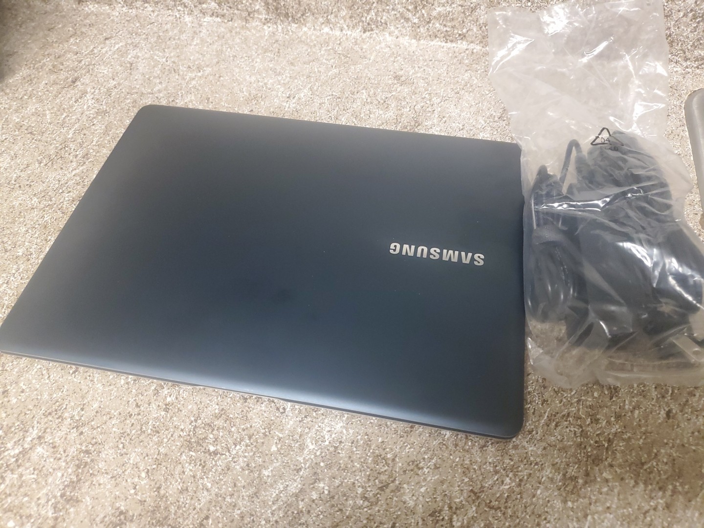 Samsung ATIV Book 9- Intel Core M, 4GB, 128GB SSD, NP930X2K-K02US