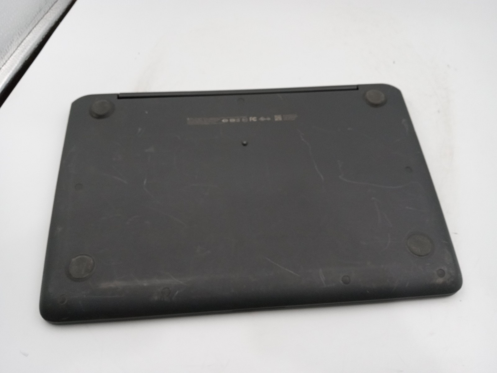 HP ChromeBook 14 G5 14″ Laptop Intel Celeron CPU 4GB RAM 16GB eMMC ChromeOS