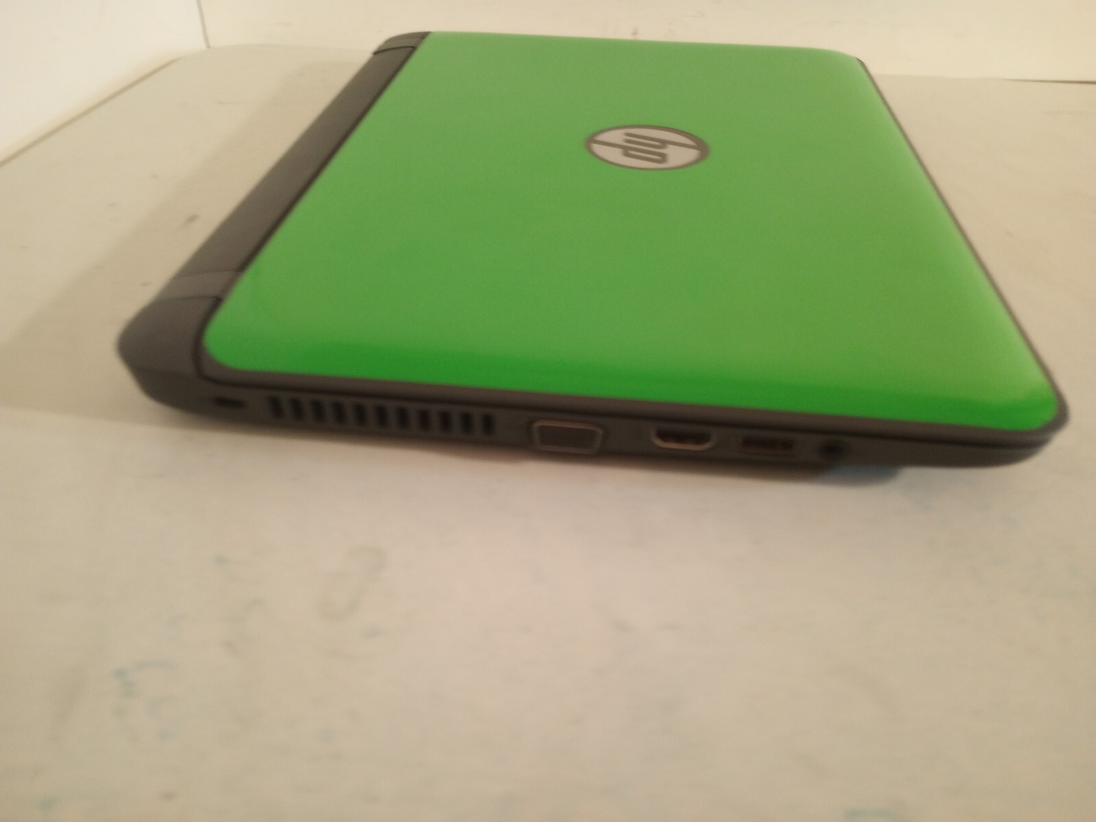 GREEN HP ProBook11 G2 11.6″ i3 6th GEN 4G RAM 256GB SSD,CAM,WIN11,HDMI