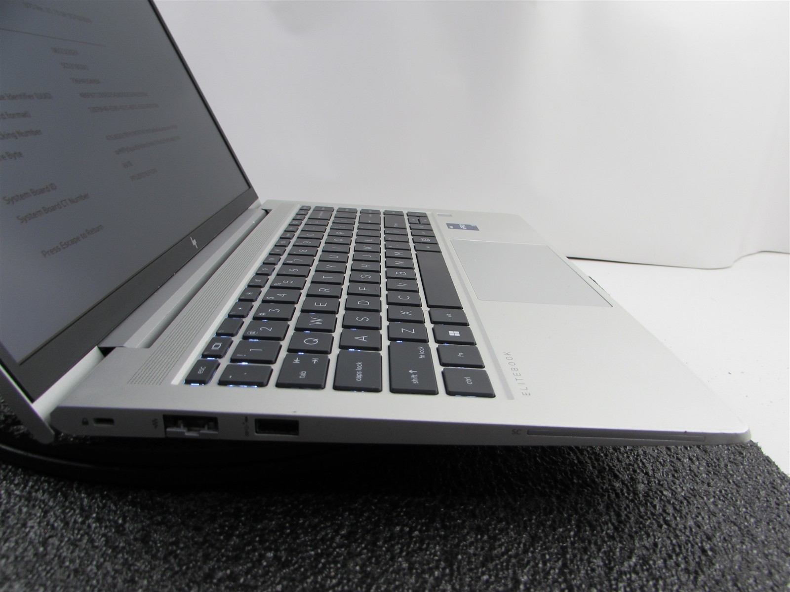 HP ELITEBOOK 640 (G9) 1920X1080 FHD TOUCHSCREEN I7-1270P NO SSD 4GB RAM NO O.S