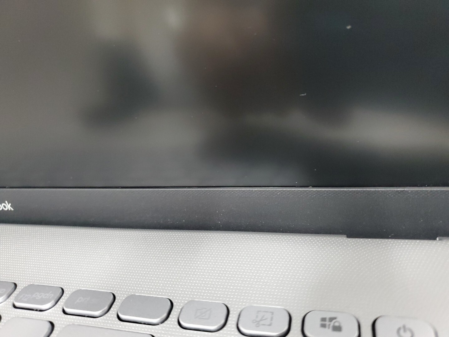 Asus Vivobook X712F i5-8265U 1.60GHz 8GB RAM 1TB HDD Windows 11 Pro