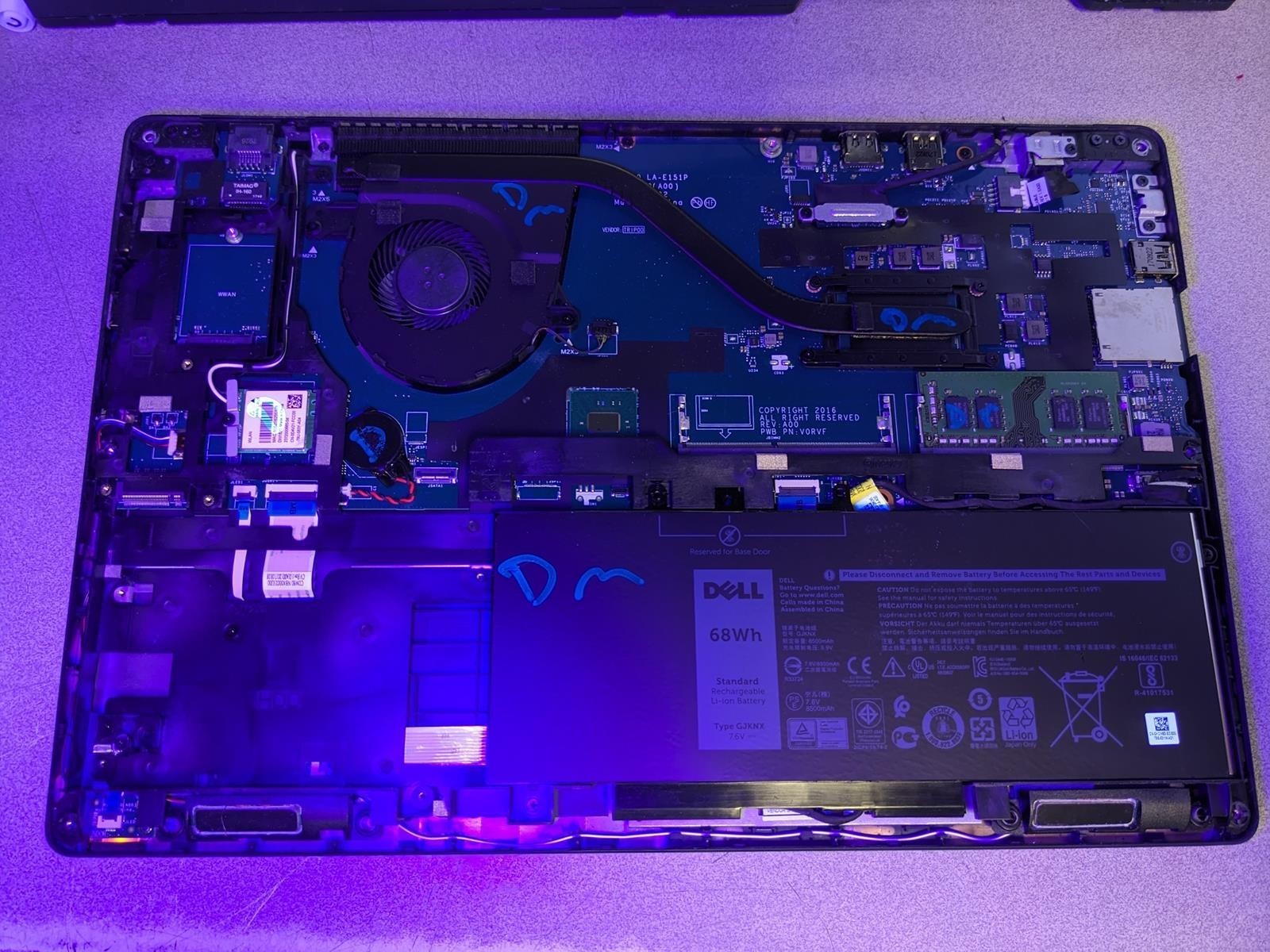 DELL LATITUDE 5580 I5-6440HQ @ 2.60GHz, 8GB RAM, NO HDD/OS