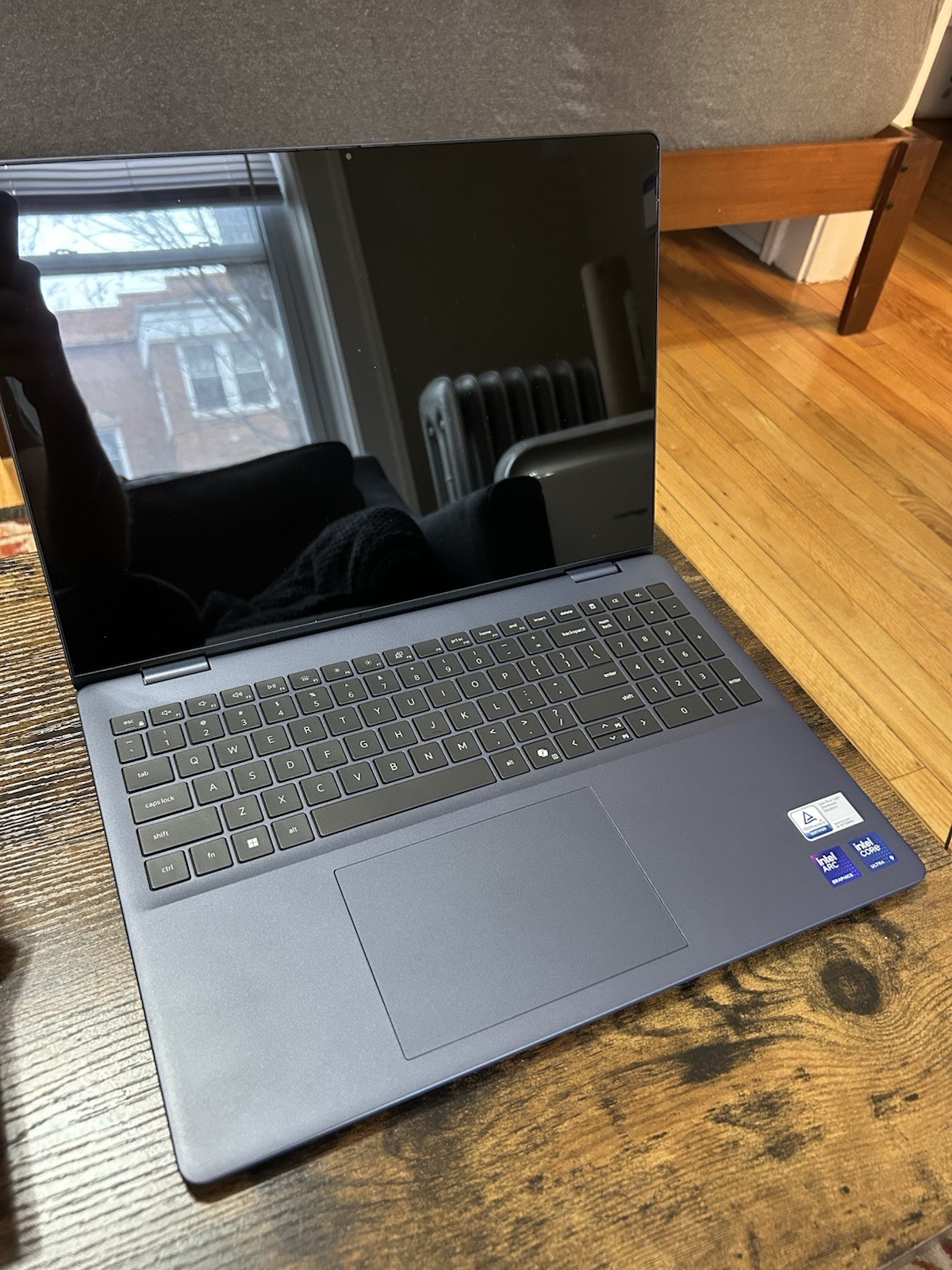 Dell – 16″ 2-in-1 Plus – Intel Core Ultra 9 288V – 1TB SSD – 32GB RAM