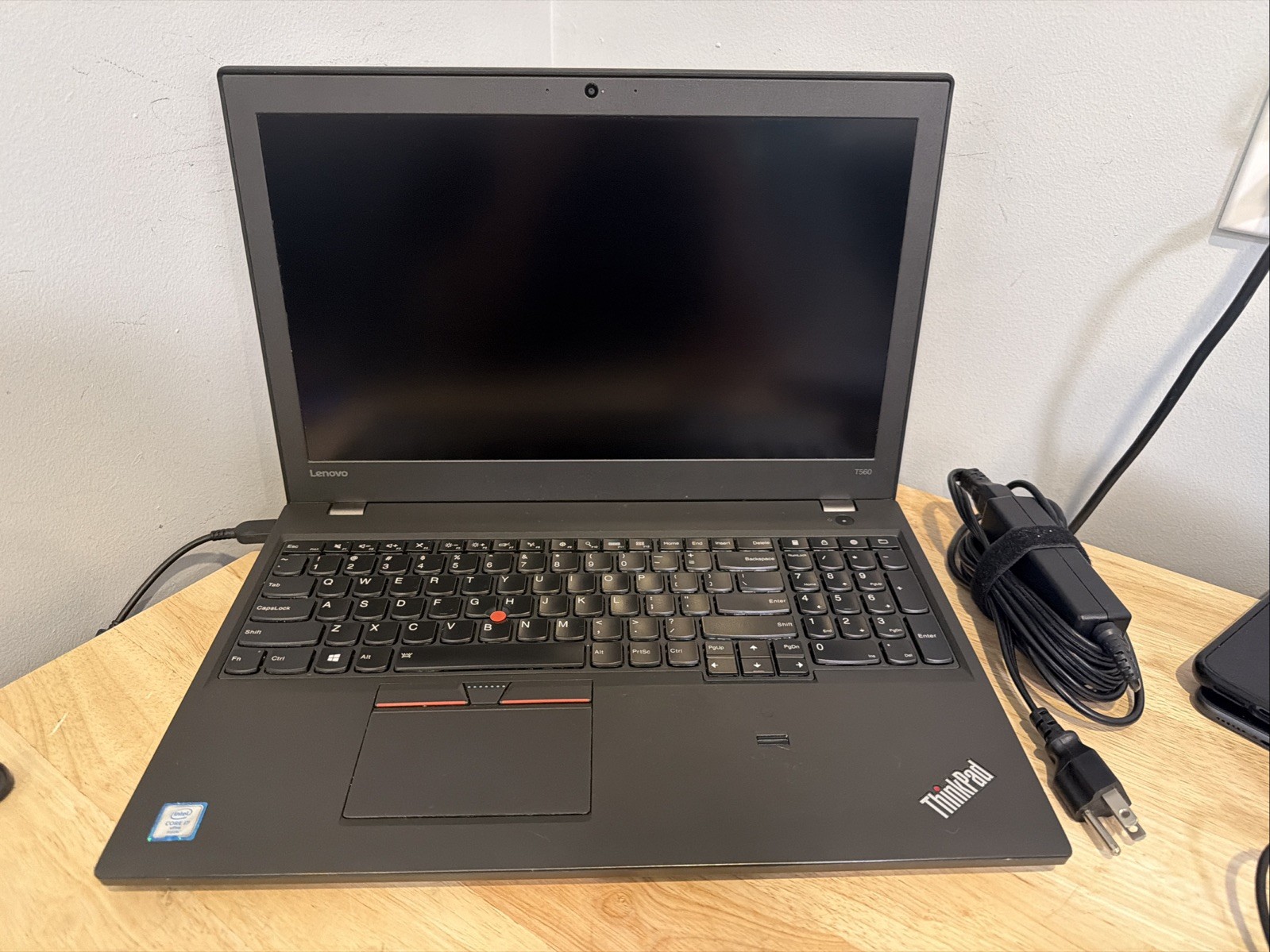 Lenovo Thinkpad T560 Core I7-6600U 2.60GHZ 16GB 256GB SSD WCam W11 & Cord