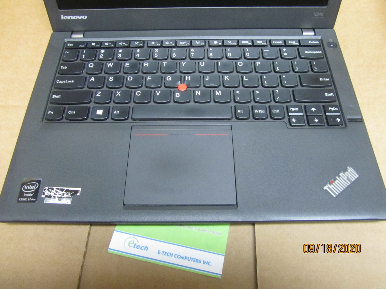 20AMS32U0H ThinkPad x240 i7-4600U 8GB 128GB SSD 12.5″ HD 1366×768 Win10 Pro