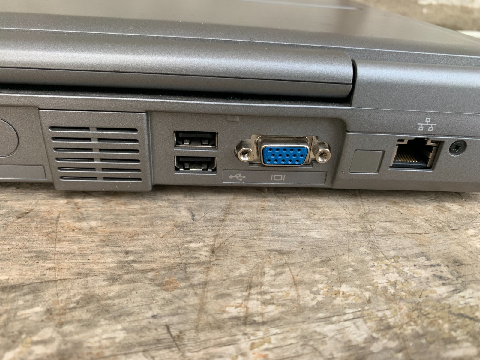 Dell Inspiron 1150 Laptop Notebook Computer 14″ Intel Pentium AS IS UNTESTED