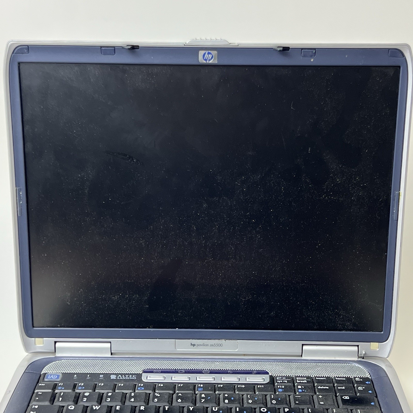HP Pavilion ze5500 ze5575sr Laptop Pentium 4 XP 40GB IDE 256MB DVD Parts