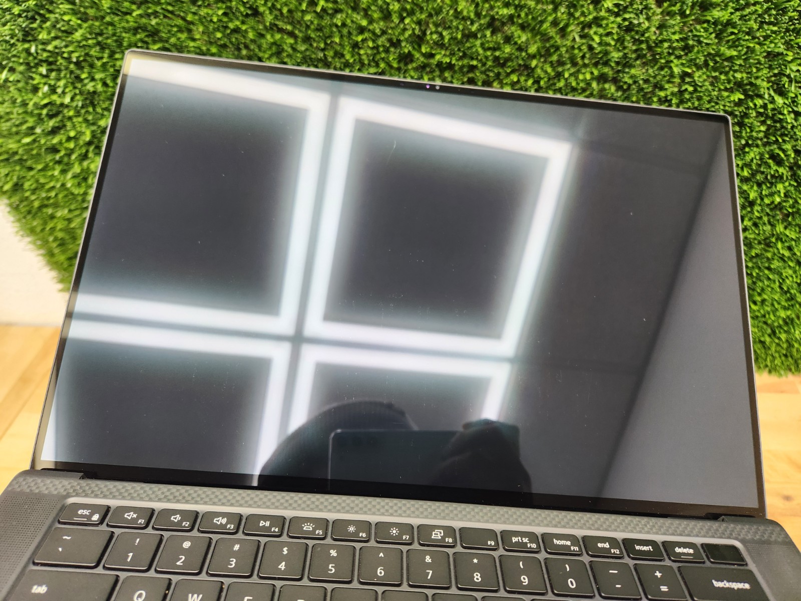 Dell Precision 5550 15.6 4K Touchscreen W-10855M 32GB RAM Quadro T2000 Win 11 ~