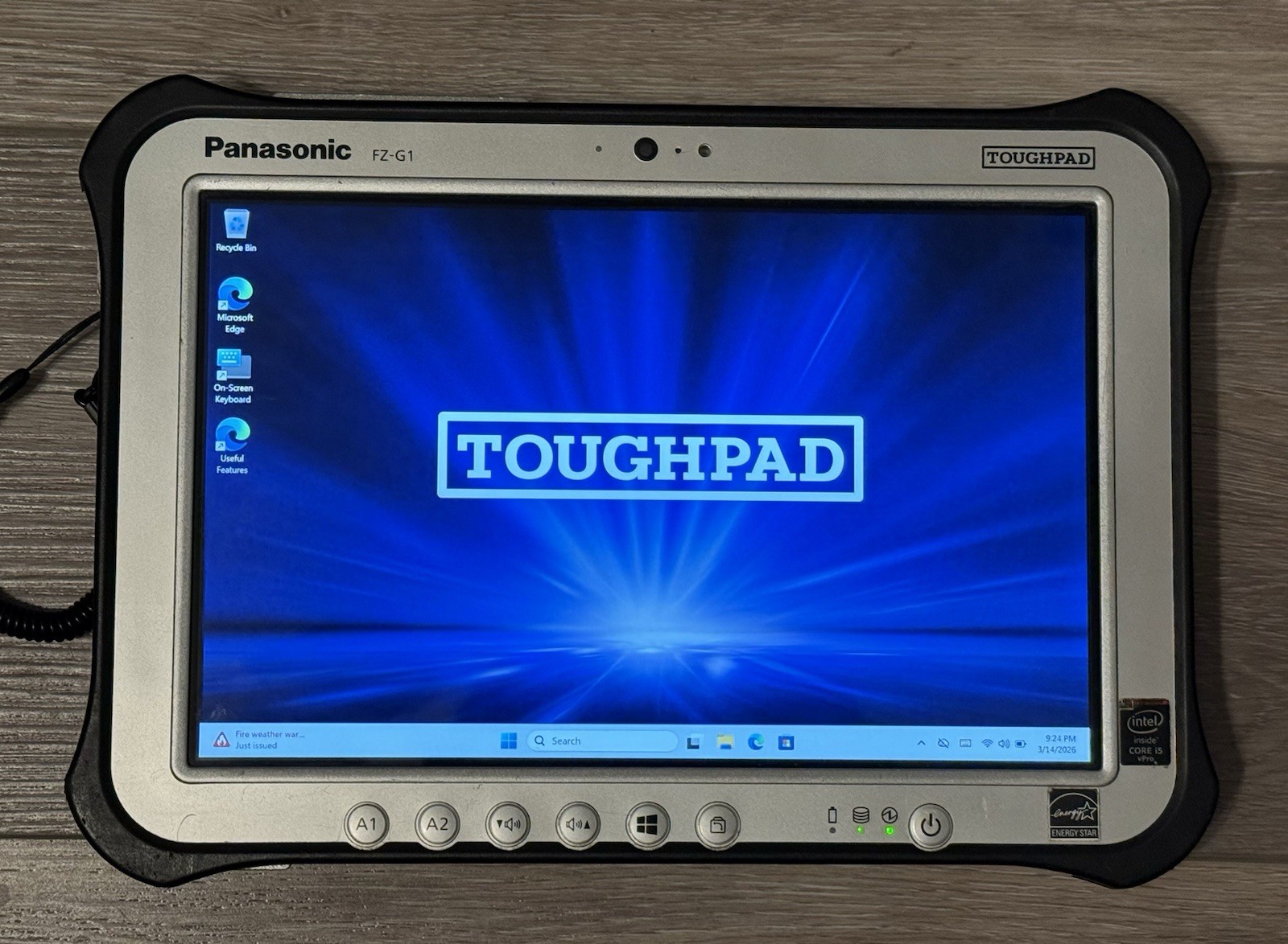 Panasonic Toughpad FZ-G1 10.1″ Core i5-5300U 8GB RAM 256gb SSD Barcode Scanner