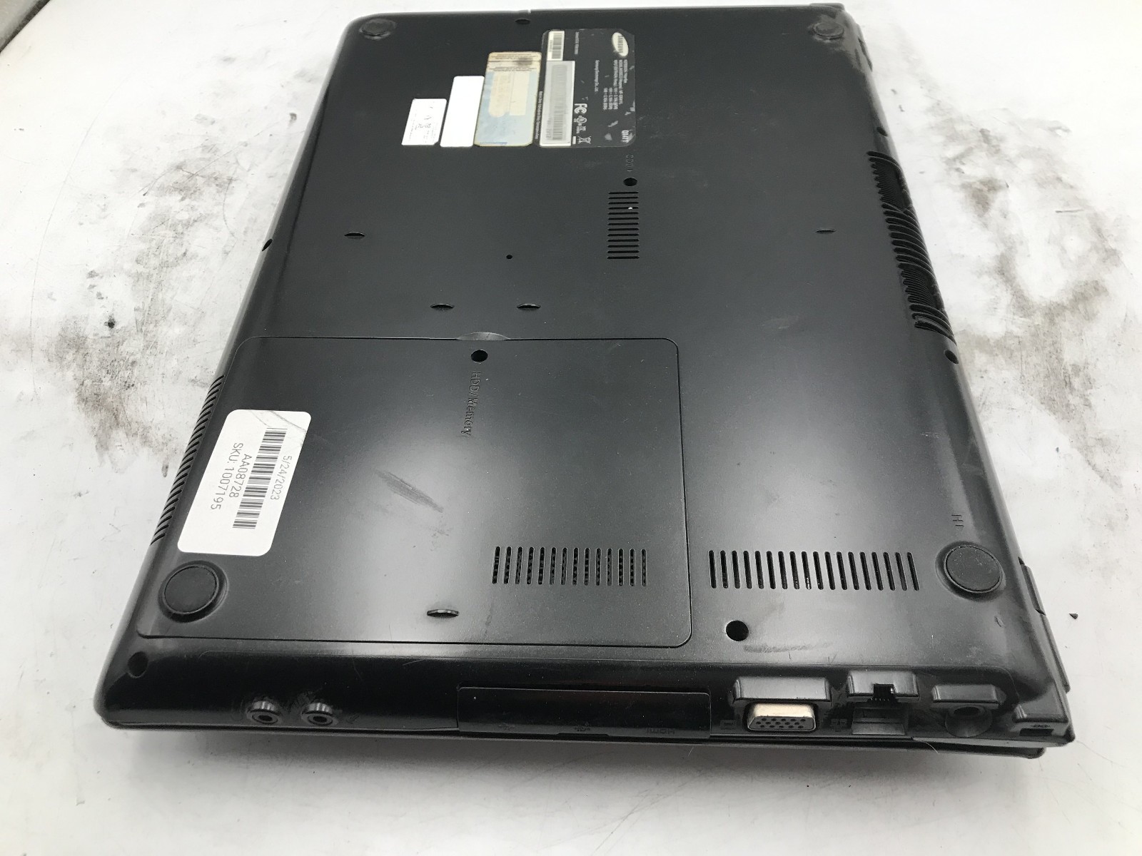 SAMSUNG NP QX411L – FOR PARTS/REPAIR – INTEL I5 2430M – NO RAM -READ DESCRIP- BB