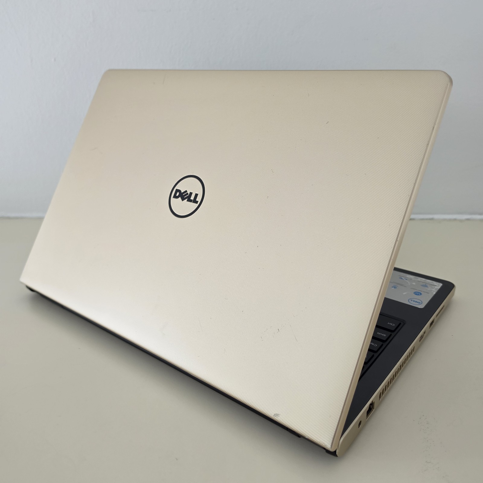 15.6″ DELL Inspiron 5555 Laptop – A8-7410 – 12GB RAM – 500GB HDD – Ion Gold