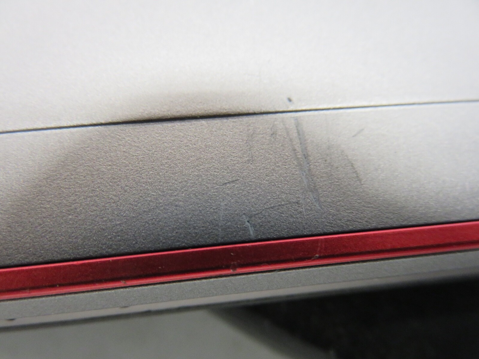 Fujitsu LifeBook E754 Intel i5-4300M 2.6GHz 2 GB NO HDD No Batt