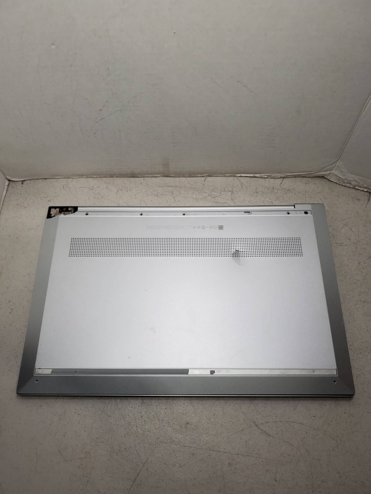 HP Envy CG-1075CL 17.3″ Laptop I7-1165G7 16GB RAM No HDD/SSD/OS! #69