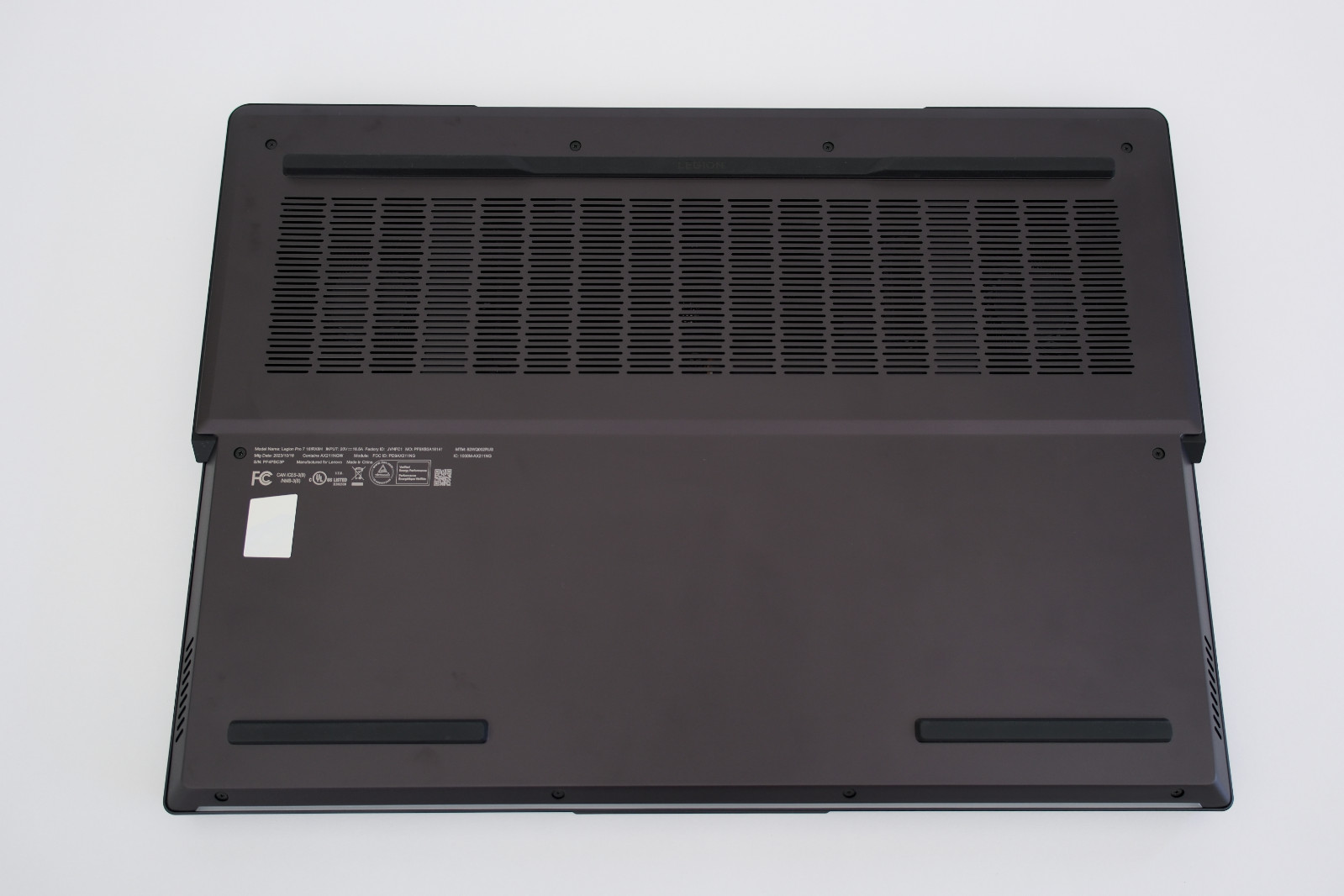 Lenovo Legion Pro 7 16IRX8H, 16″, i9-13900HX, NVIDIA RTX 4080, 32GB Ram, 1TB SSD