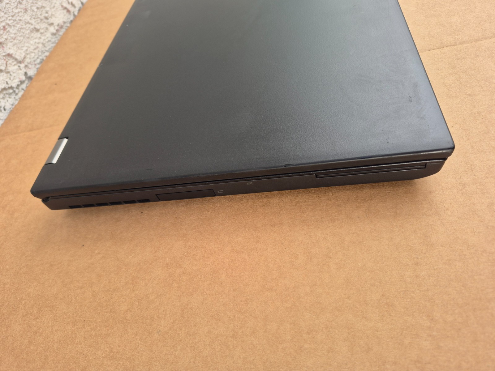 LENOVO THINKPAD P50 i7-6820HQ 2.7GHZ RAM 16GB SSD 512GB QUADRO M1000M ,WIFI,HDMI