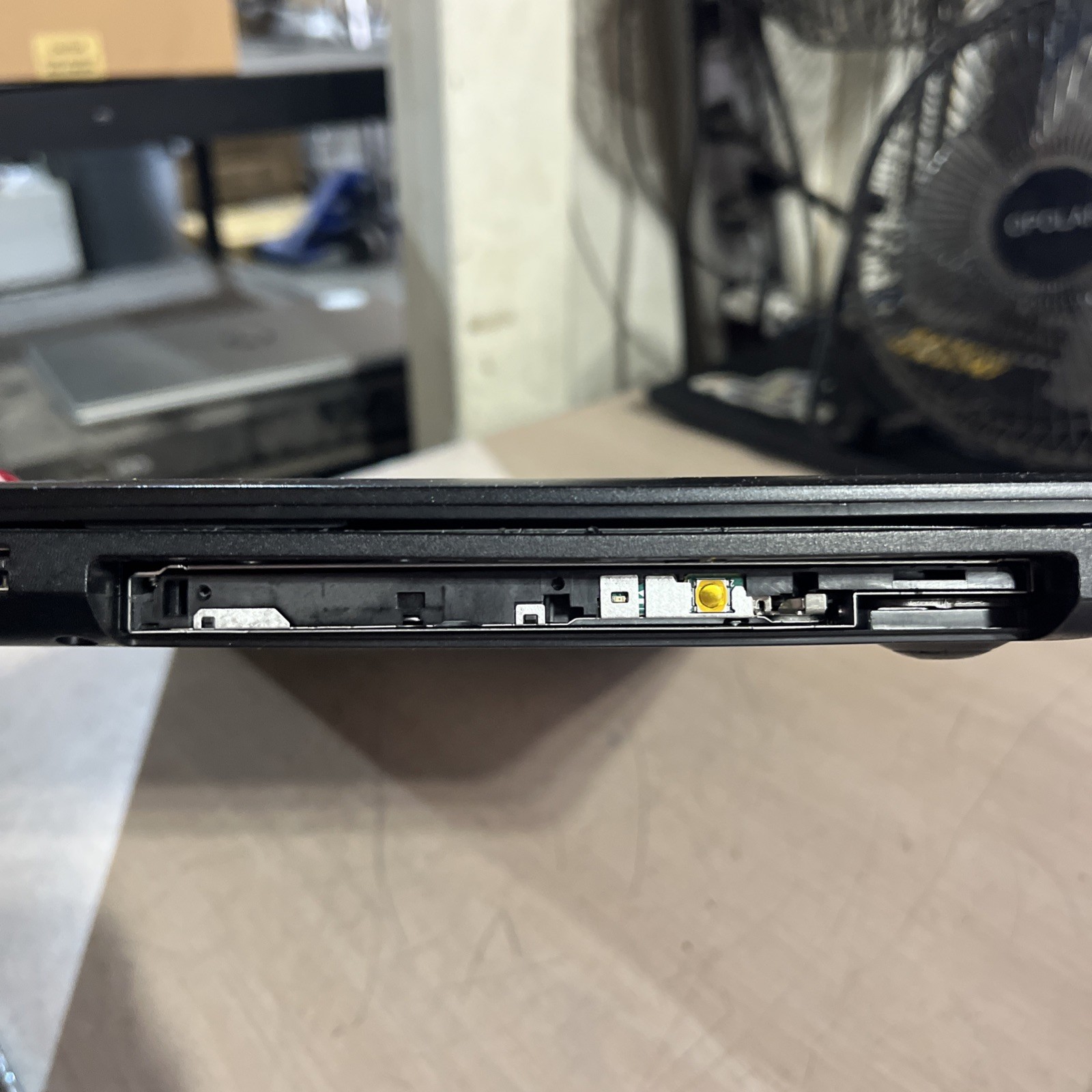 DELL INSPIRON 5570 INTEL CORE I3-8130U 2.20GHZ 12GB RAM NO HD