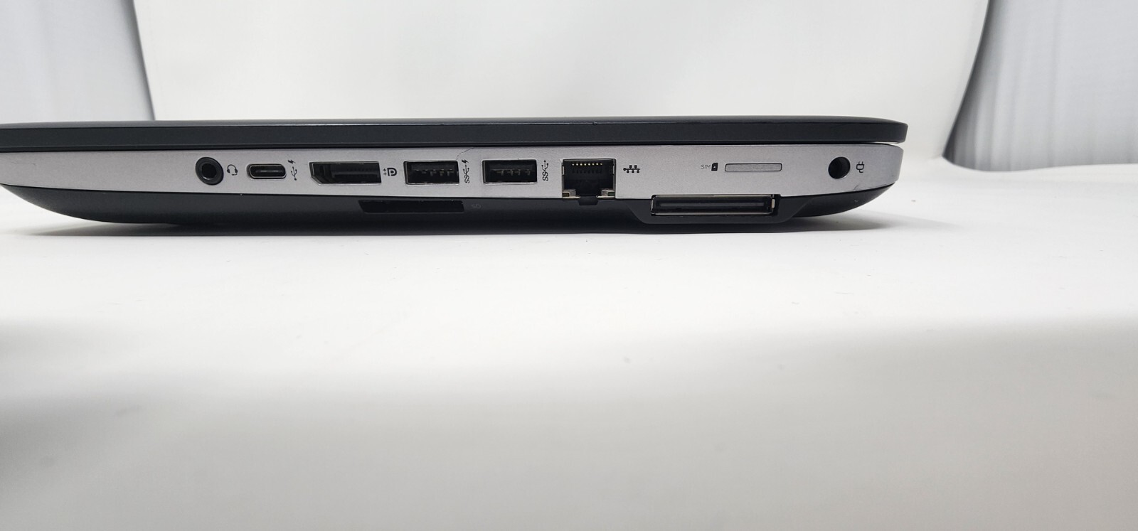HP ProBook 640 G3 14″ (256GB SSD, Intel Core i5 7th Gen., 2.5GHz, 8GB)…