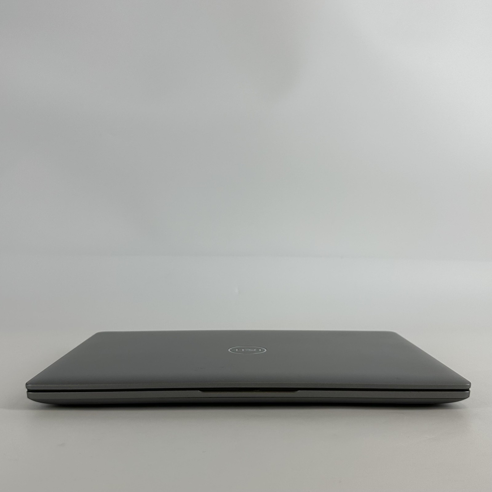 Dell Latitude 5440 14 Gray FHD TOUCH 1.9 GHz i7-1370P 32GB 512GB SSD Very Good