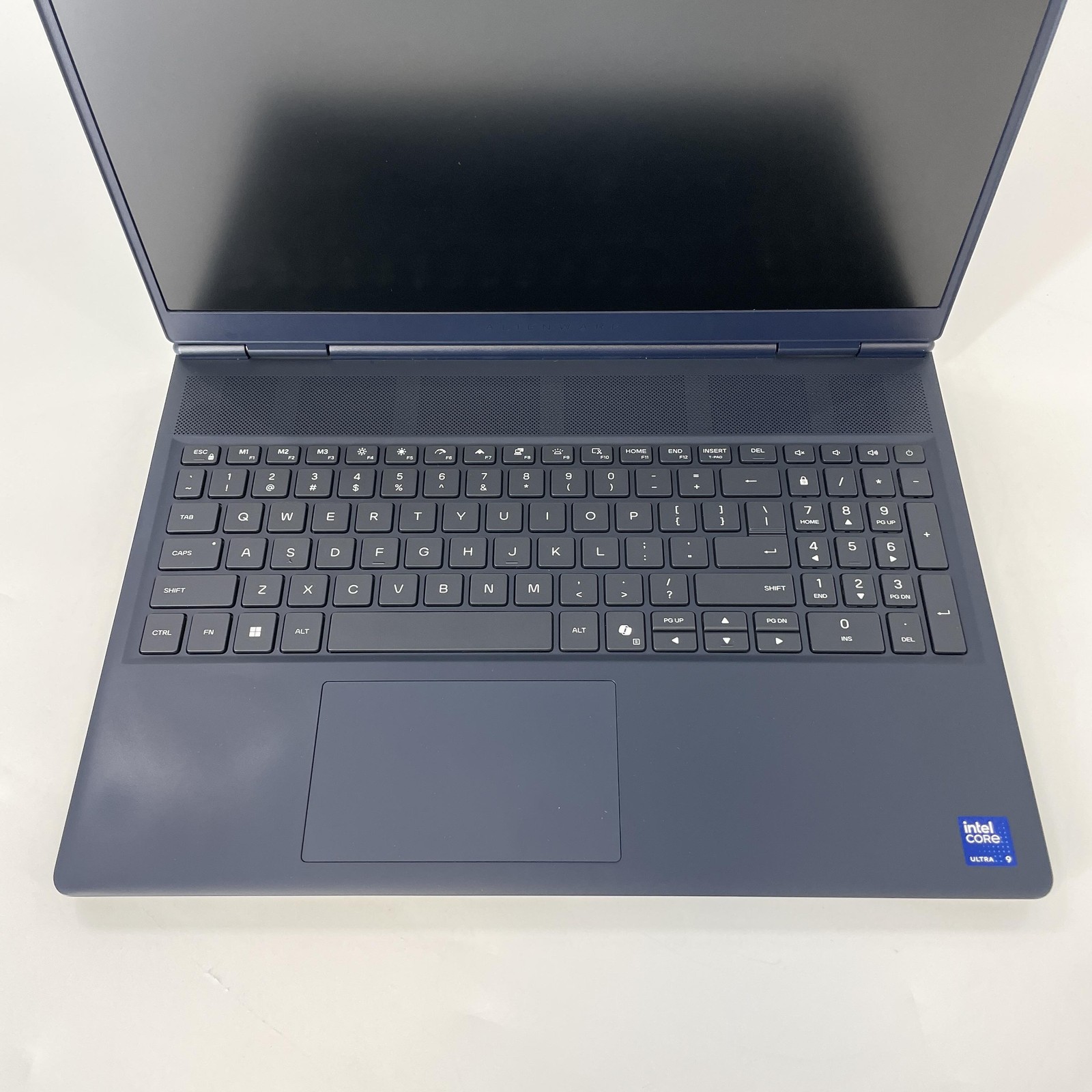 Dell Alienware 16X Aurora 240Hz QHD+ 2.7 GHz Ultra 9 275HX 32GB 1TB SSD RTX 5060