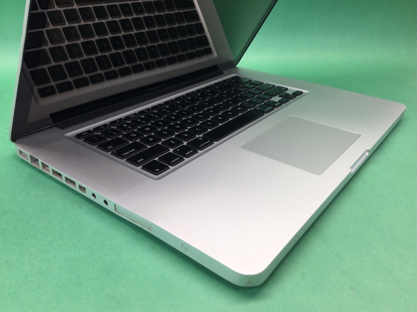 Apple MacBook A1286 – 15” Laptop – UNTESTED