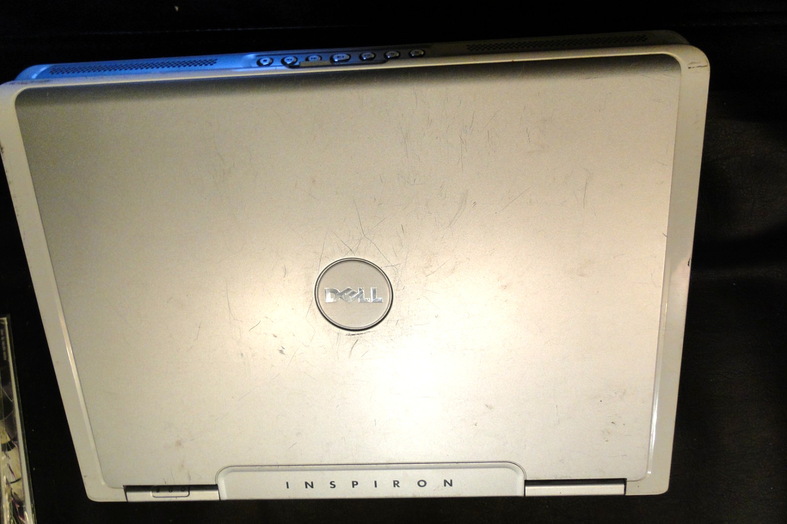 Dell Inspiron E1505 Laptop (Parts or Repair Only) Centrino WM3945ABG Powers On