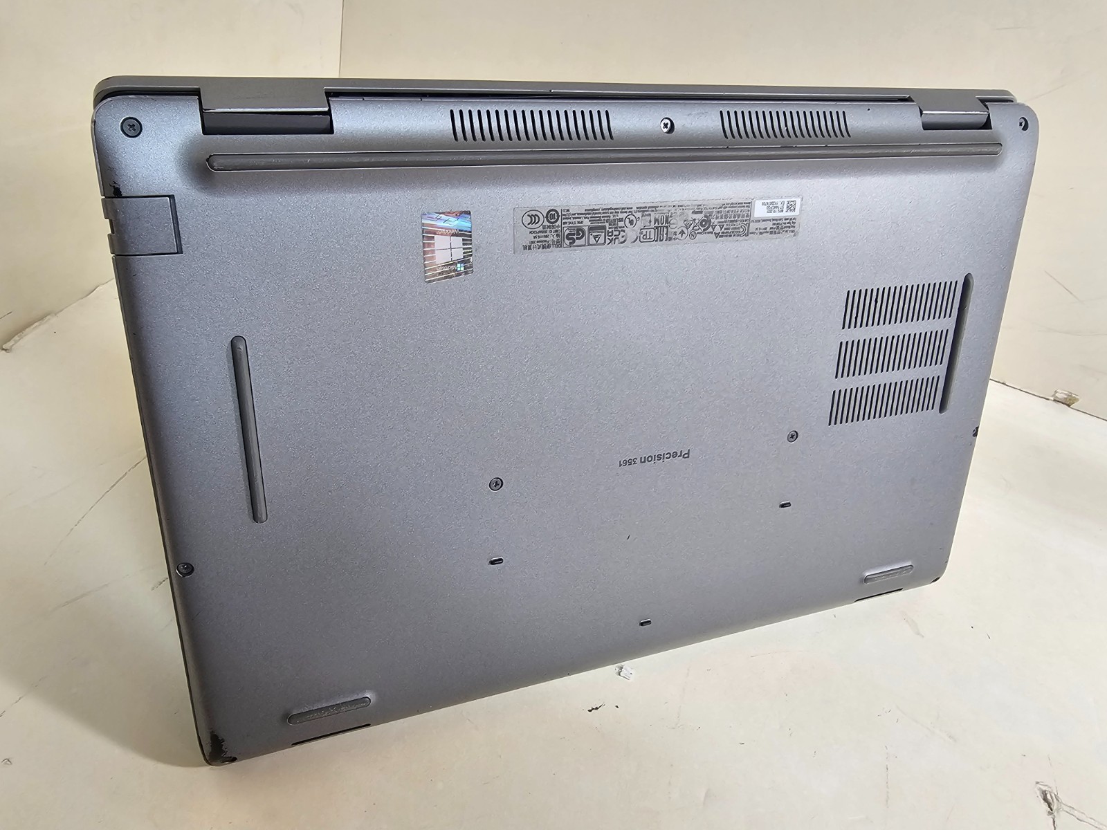 Dell Precision 3561 Laptop – 2.3 GHz i7-11800H 32GB 256GB SSD T1200 15.6″ – SP71