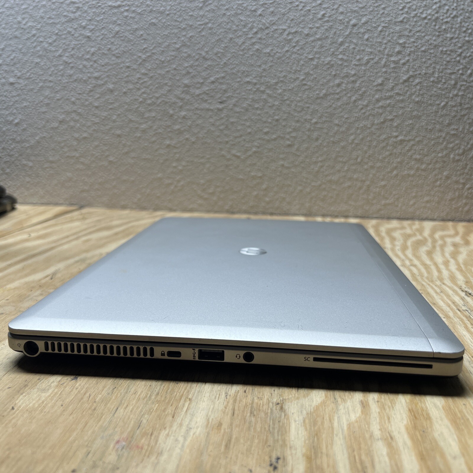 HP EliteBook Folio 9470m i5-3337U 1.8GHz 8GB Ram, 256GB SSD Win 11Pro, Webcam.