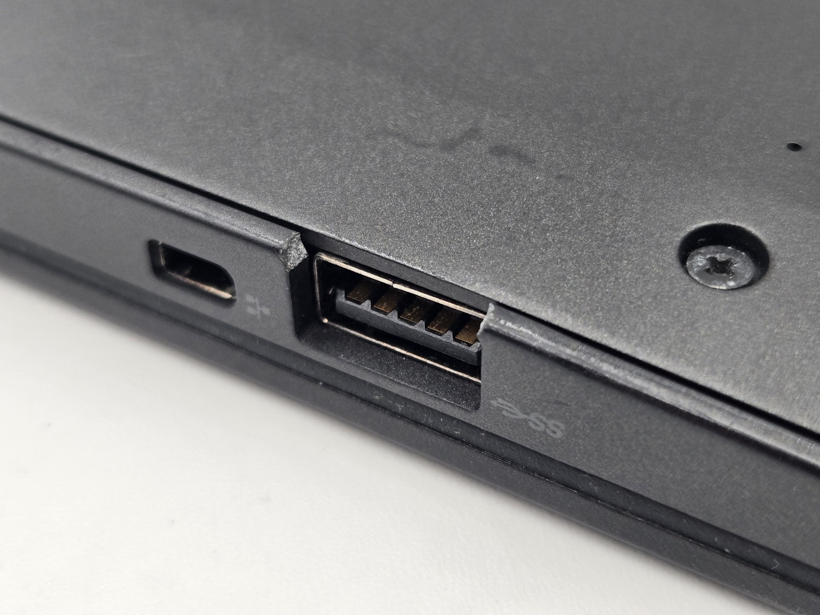 Lenovo ThinkPad X1 Carbon Gen 2 14″ HD+ I5-4200U 8GB Webcam FP Reader