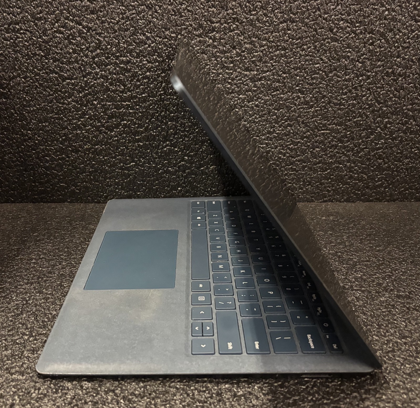 Microsoft Surface Laptop 3 i7-1065G7 | 1.30GHz | 16GB | 256GB | READ DESCRIPTION