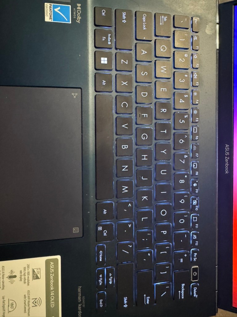 ASUS Zenbook 14 OLED Laptop 2.8K i5-1240P 8GB 256GB SSD Intel Evo Ultra Slim