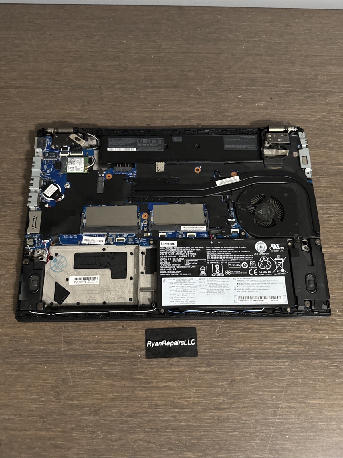 Lenovo ThinkPad P52s – No Battery / HDD / RAM – Parts or repair